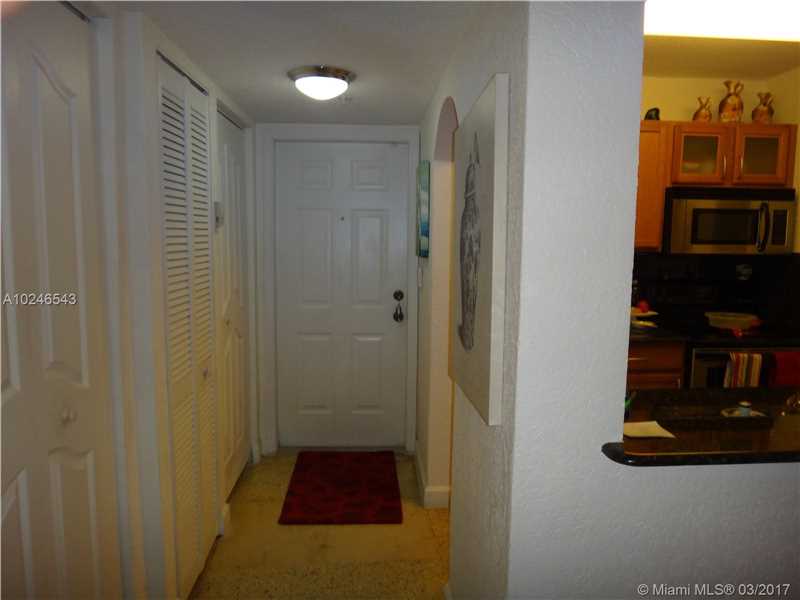 445 Southwest 11th St, Miami, FL 33130