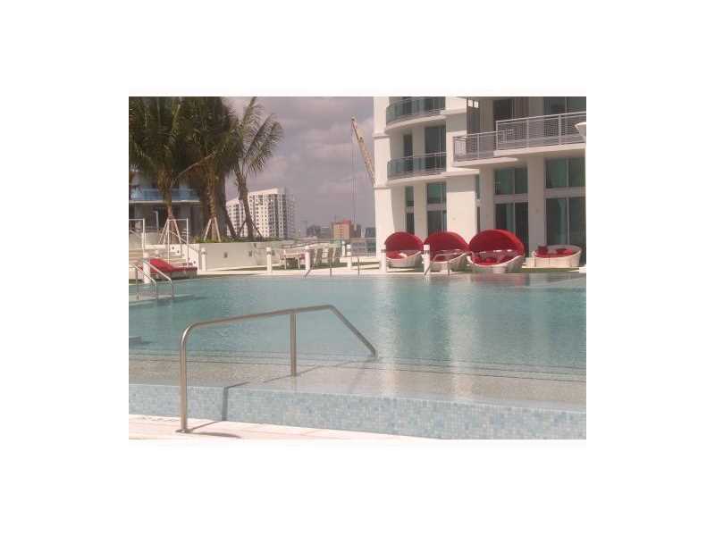 350 South Miami Ave, Miami, FL 33130