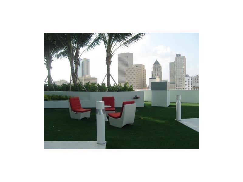 350 South Miami Ave, Miami, FL 33130