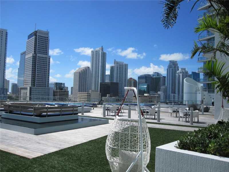 92 Southwest 3rd St, Miami, FL 33130