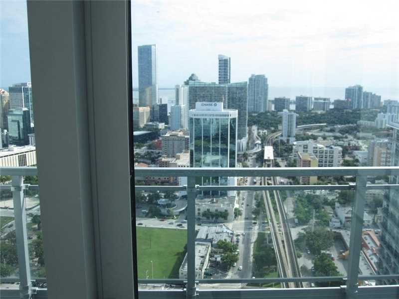 92 Southwest 3rd St, Miami, FL 33130