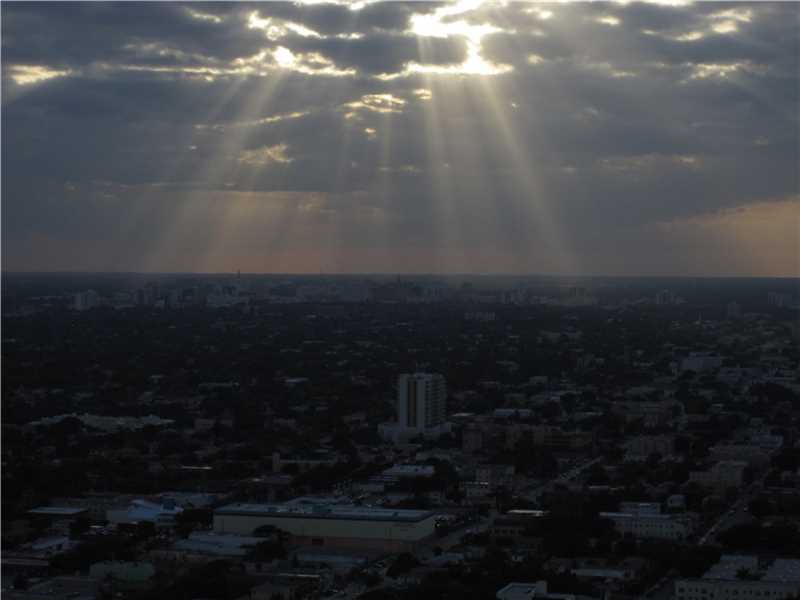 92 Southwest 3rd St, Miami, FL 33130