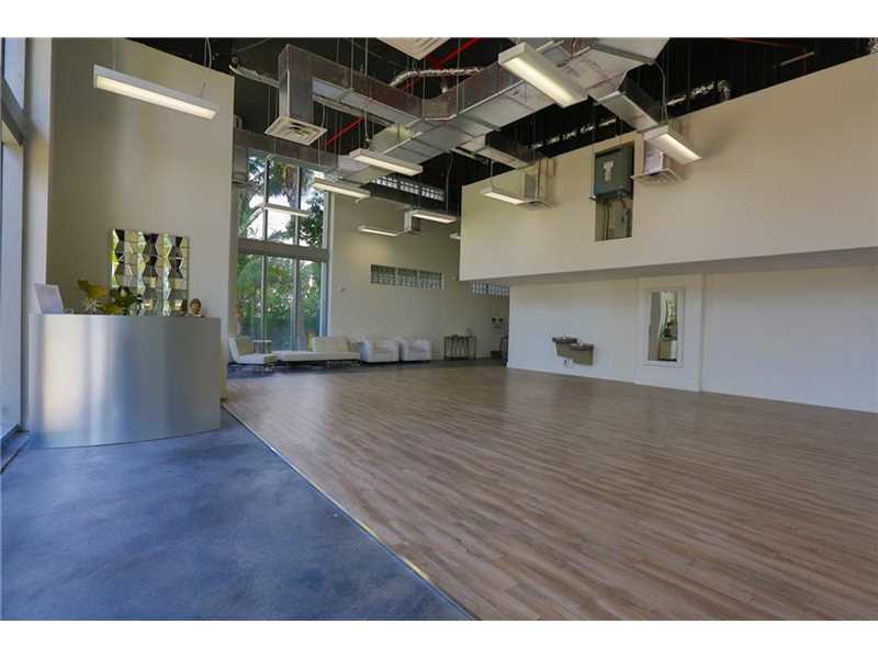 92 Southwest 3rd St, Miami, FL 33130