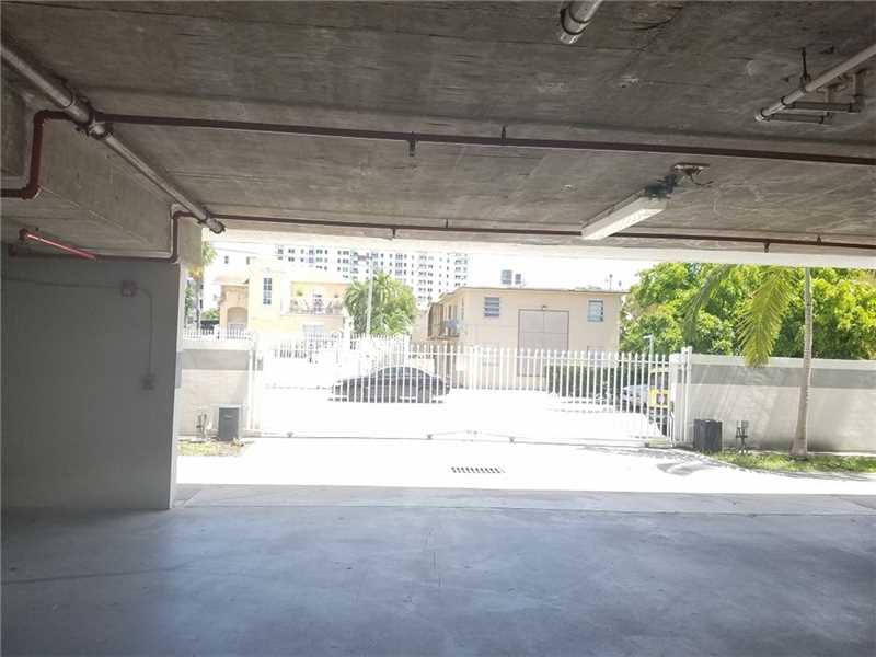 450 Southwest 3rd St, Miami, FL 33130