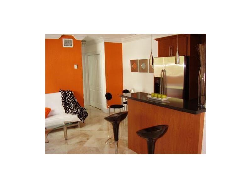 150 Southwest 10th St, Miami, FL 33130