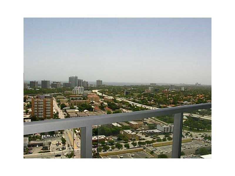 185 Southwest 7th St, Miami, FL 33130