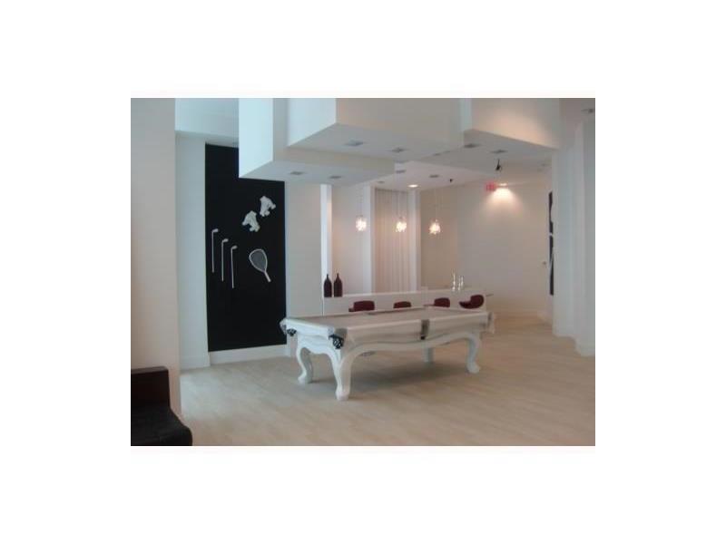 350 South Miami Ave, Miami, FL 33130