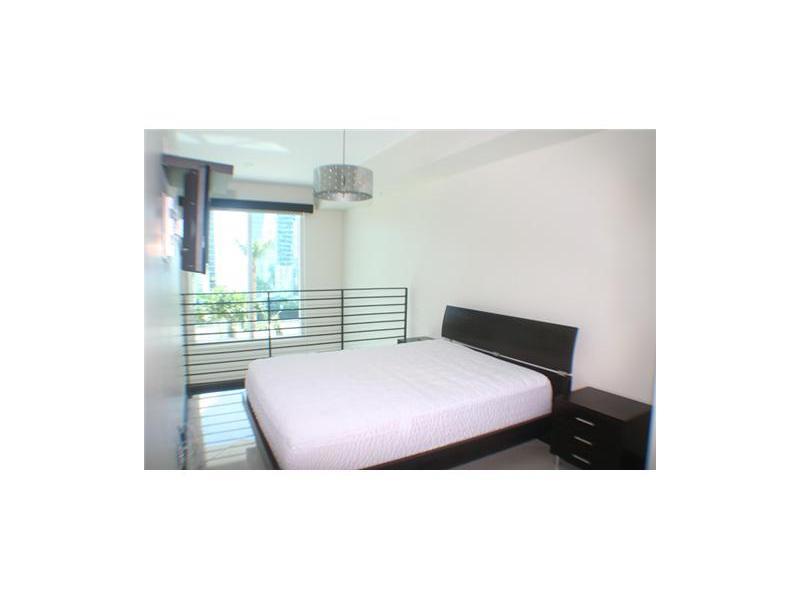 6013 ST, Miami, FL 33130