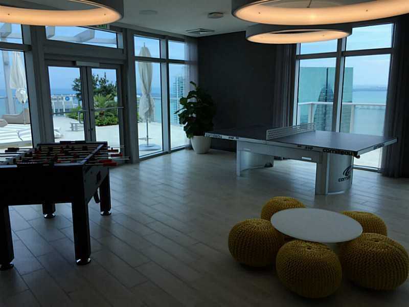 1100MIAMI AV, Miami, FL 33130