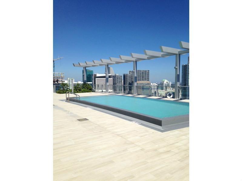 1100MIAMI AV, Miami, FL 33130