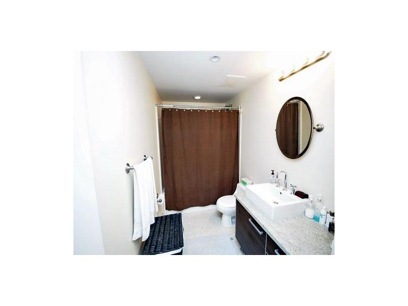 185 Southwest 7th St, Miami, FL 33130