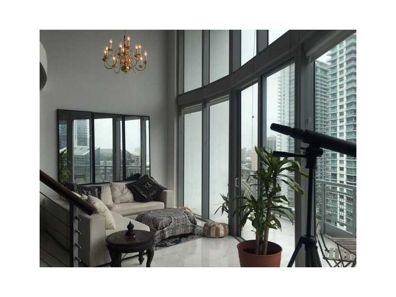 690 Southwest 1st Ct, Miami, FL 33130