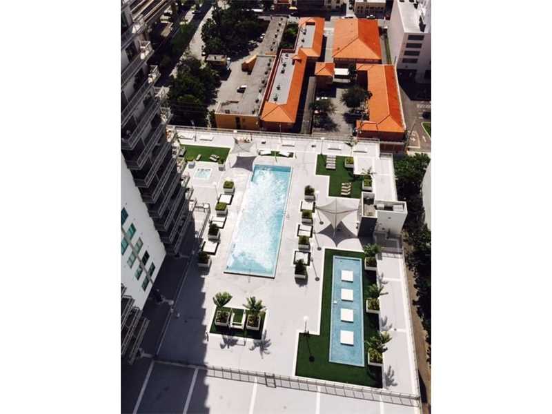 690 Southwest 1st Ct, Miami, FL 33130