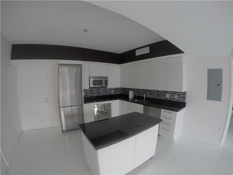 92 Southwest 3rd St, Miami, FL 33130