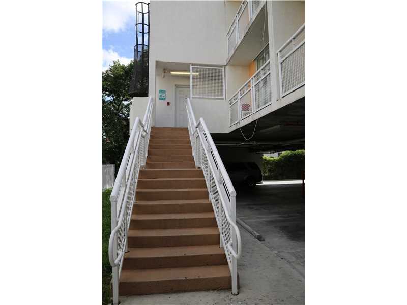 450 Southwest 3 ST, Miami, FL 33130