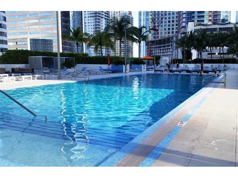 950Brickell Bay Dr, Miami, FL 33131
