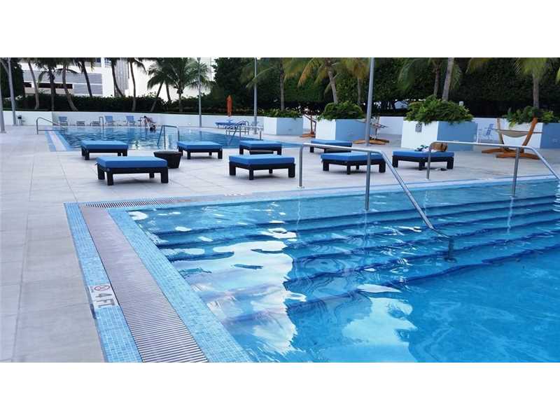 950Brickell Bay Dr, Miami, FL 33131