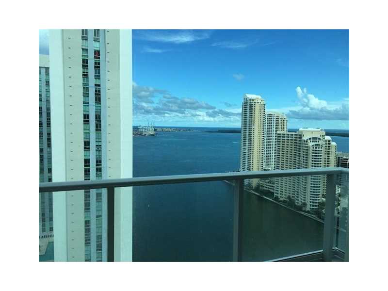 300 South Biscayne Blvd, Miami, FL 33131