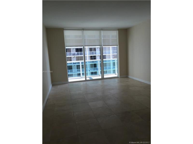 186 Southeast 12th Ter, Miami, FL 33131