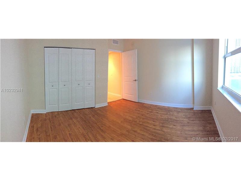 186 Southeast 12th Ter, Miami, FL 33131
