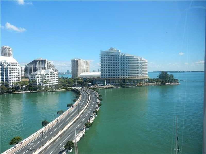 540Brickell Key Dr, Miami, FL 33131