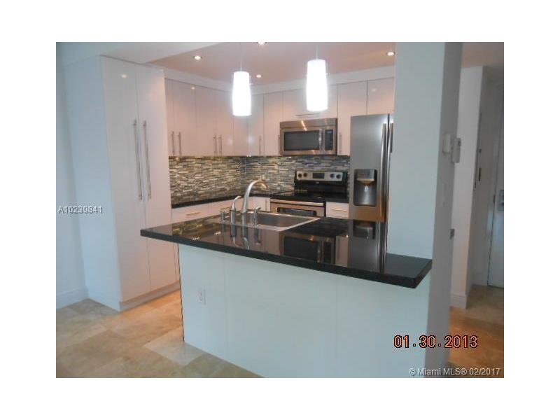 1200Brickell Bay Dr, Miami, FL 33131
