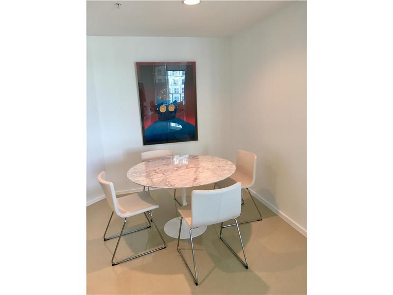 300 South Biscayne Blvd, Miami, FL 33131