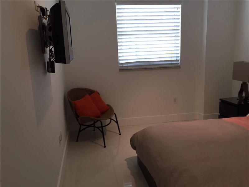 185 Southeast 14 TE, Miami, FL 33131