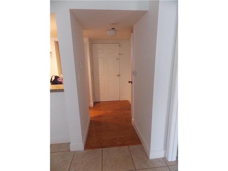 540Brickell Key Dr, Miami, FL 33131
