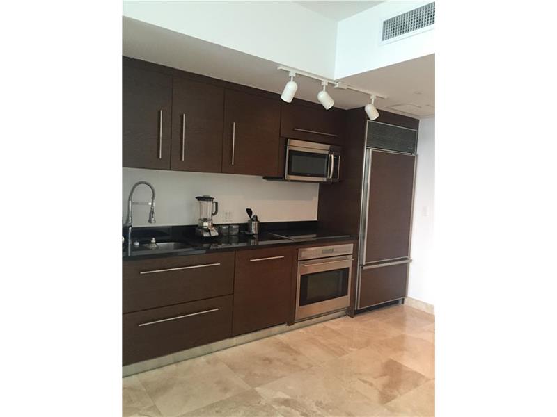475Brickell Ave, Miami, FL 33131
