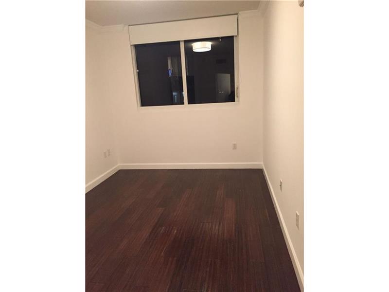 170 Southeast 14 ST, Miami, FL 33131