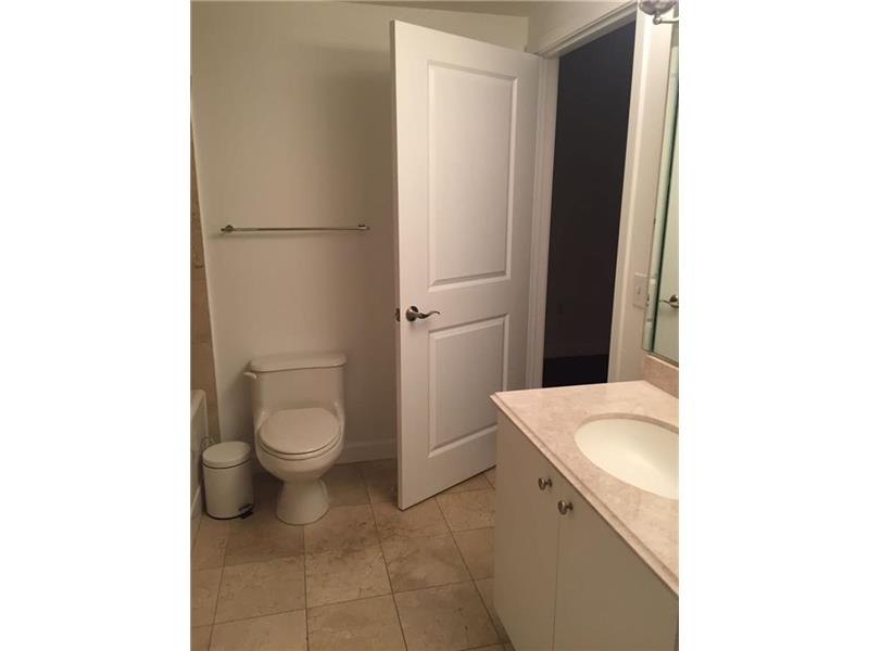 170 Southeast 14 ST, Miami, FL 33131