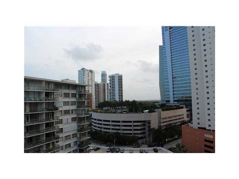 1402BRICKELL BAY DR, Miami, FL 33131