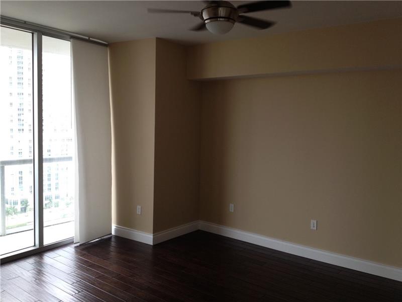 475BRICKELL AV, Miami, FL 33131