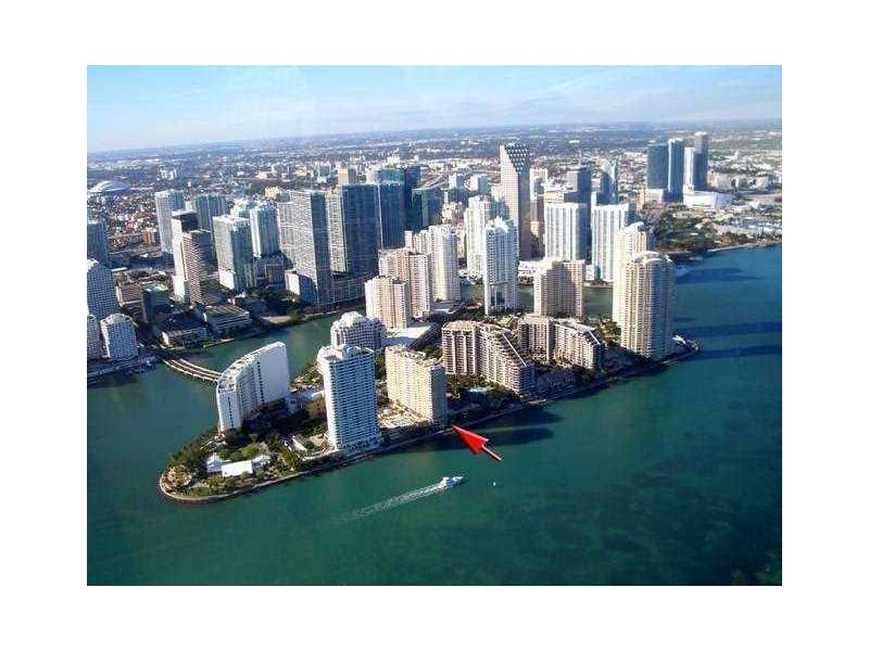 770Claughton Island Dr, Miami, FL 33131