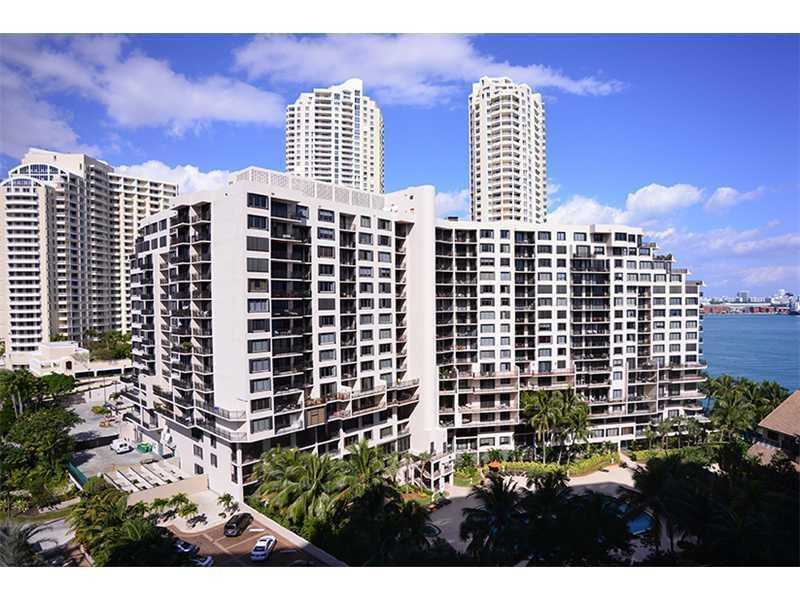 520BRICKELL KEY DR, Miami, FL 33131