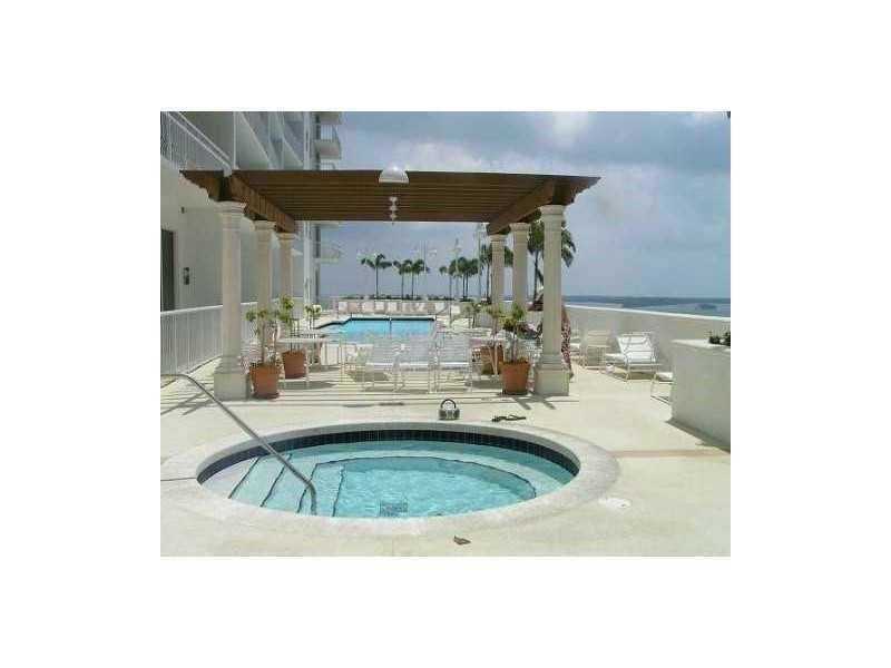 1200BRICKELL BAY DR, Miami, FL 33131