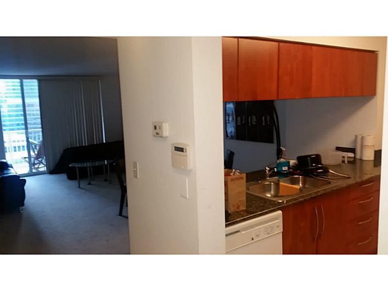 1200BRICKELL BAY DR, Miami, FL 33131