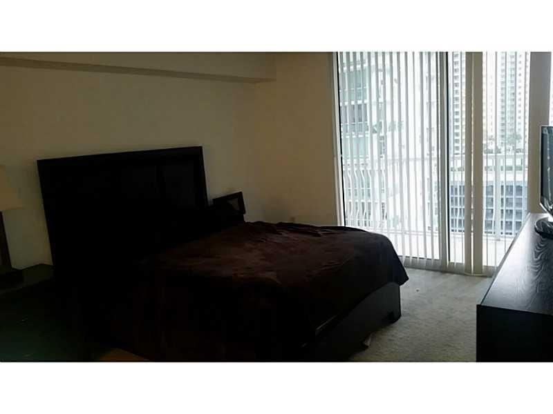 1200BRICKELL BAY DR, Miami, FL 33131