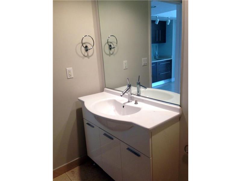 475BRICKELL AV, Miami, FL 33131