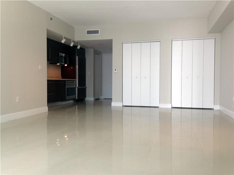 475BRICKELL AV, Miami, FL 33131