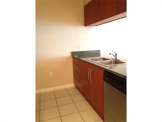 1200 BRICKELL BAY DR, Miami, FL 33131