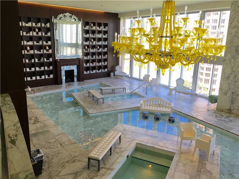 485Brickell Ave, Miami, FL 33131