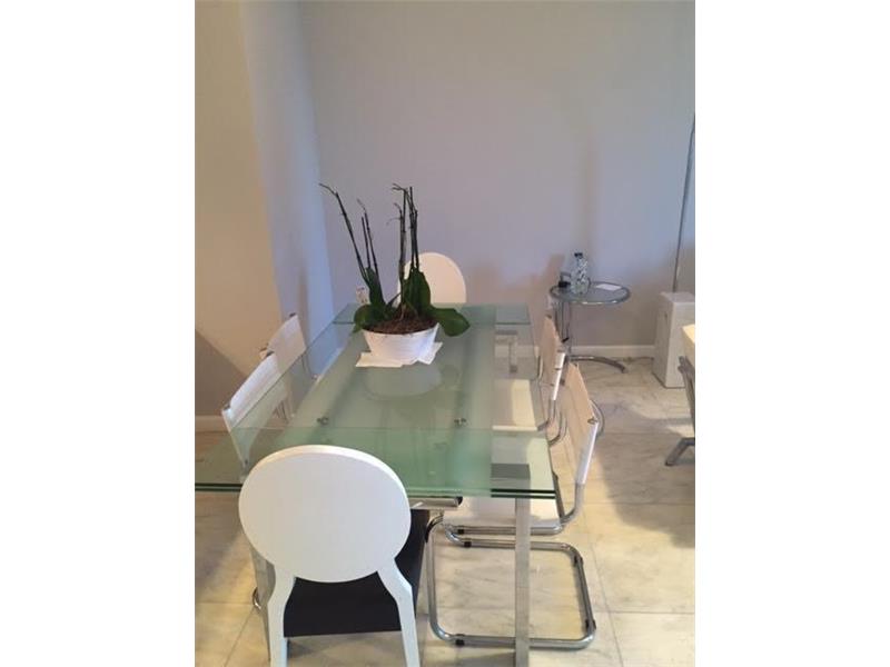 485Brickell Ave, Miami, FL 33131