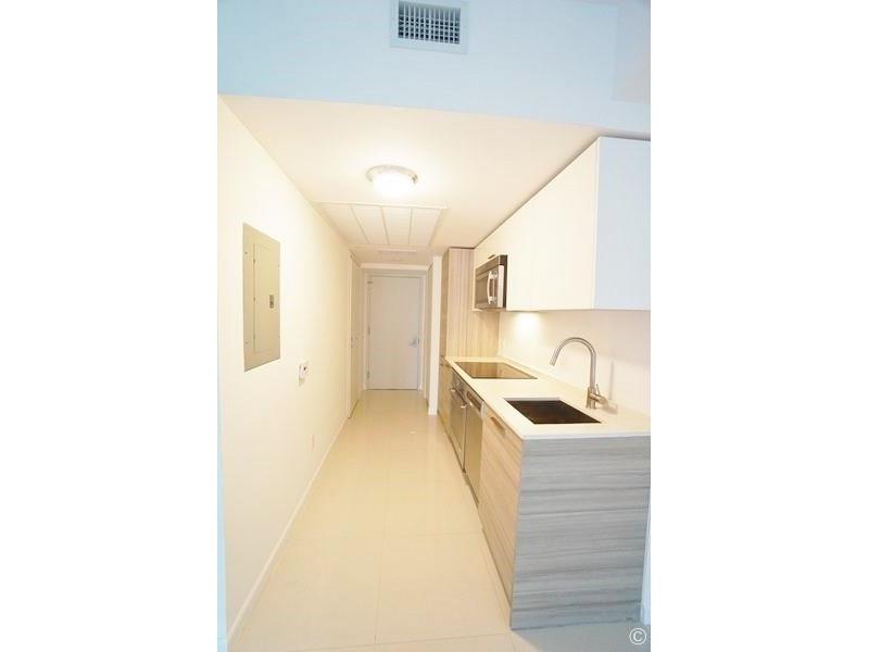 1300Brickell Bay Dr, Miami, FL 33131