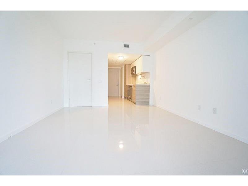 1300Brickell Bay Dr, Miami, FL 33131