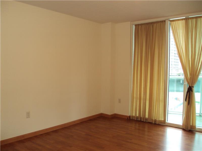 31 Southeast 5 ST, Miami, FL 33131