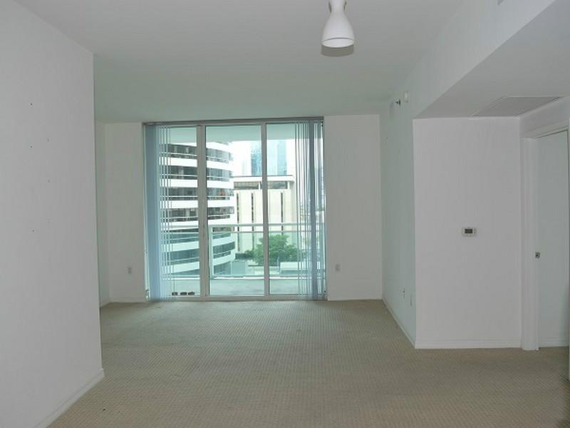 950Brickell Bay Dr, Miami, FL 33131