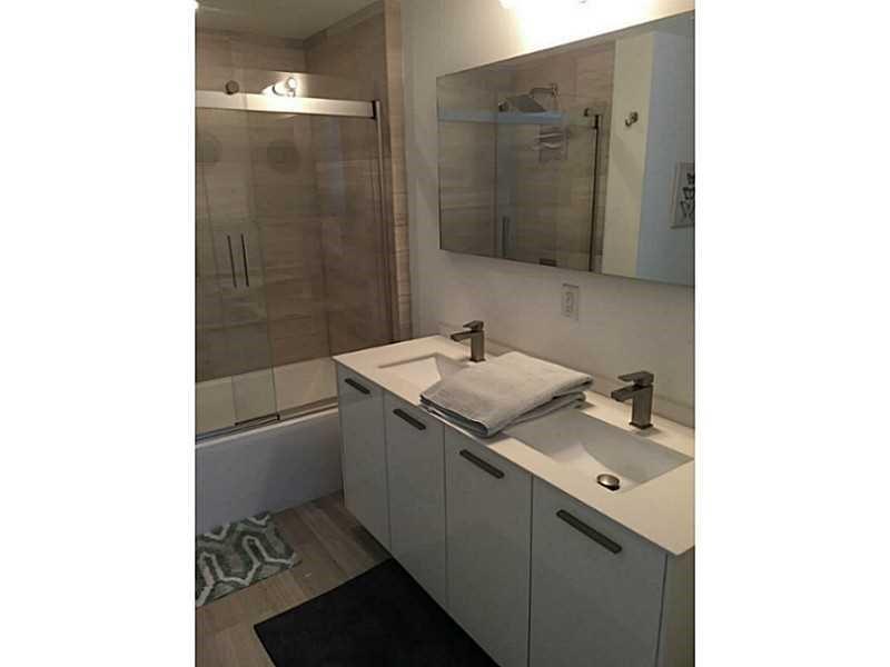 1300Brickell Bay Dr, Miami, FL 33131