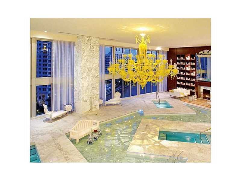 475Brickell Ave, Miami, FL 33131